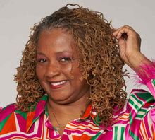 Load image into Gallery viewer, Classic Curlz Power Tonic 8 fl oz ~ Top Seller
